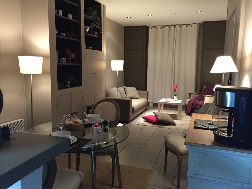 Charmants Appartements Centre Ville Montpellier Quarto foto
