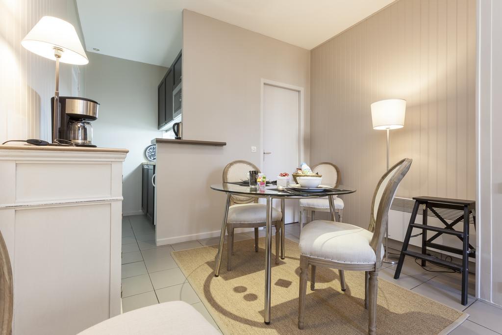 Charmants Appartements Centre Ville Montpellier Quarto foto